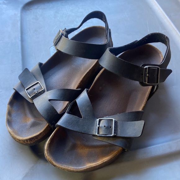 womens size 6 in birkenstocks
